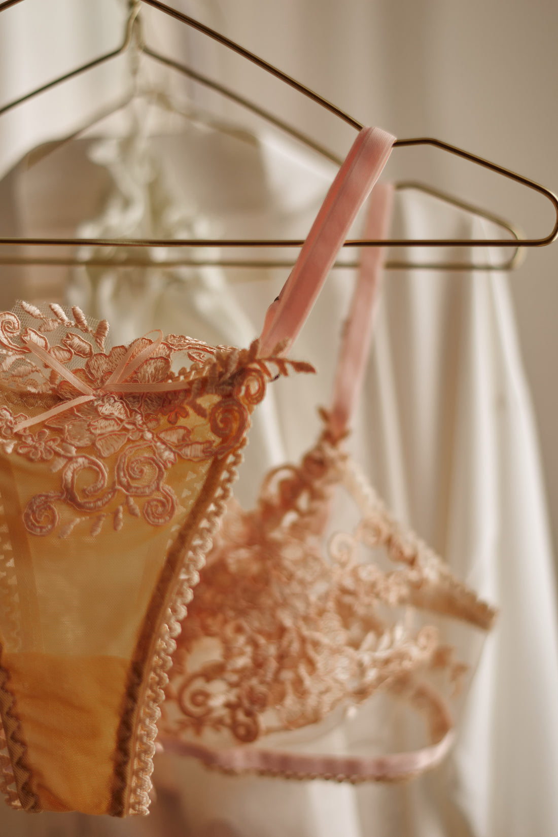How to Take Care of my lingerie wear – Valentina Di Leo Couture